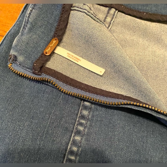 Free People Stretch Denim Mini Skirt size 4 - Picture 4 of 9